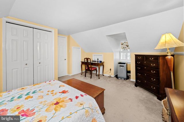 55 IVY RD, Wilmington, DE 19806