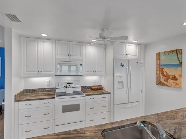 1700 Ocean Drive 306, Vero Beach, FL 32963