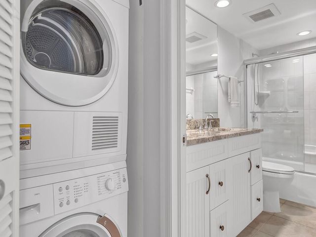 1700 Ocean Drive 306, Vero Beach, FL 32963