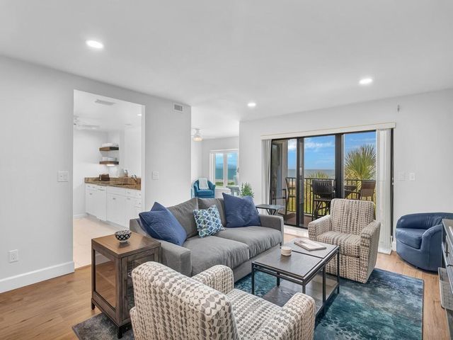 1700 Ocean Drive 306, Vero Beach, FL 32963