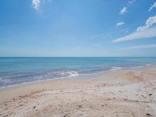 1700 Ocean Drive 306, Vero Beach, FL 32963