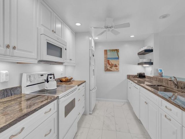 1700 Ocean Drive 306, Vero Beach, FL 32963