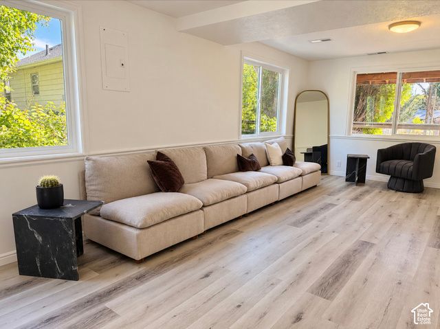 1010 E SULLIVAN RD, Ogden, UT 84403