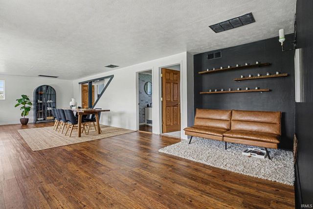 9780 W SR 120, Shipshewana, IN 46565