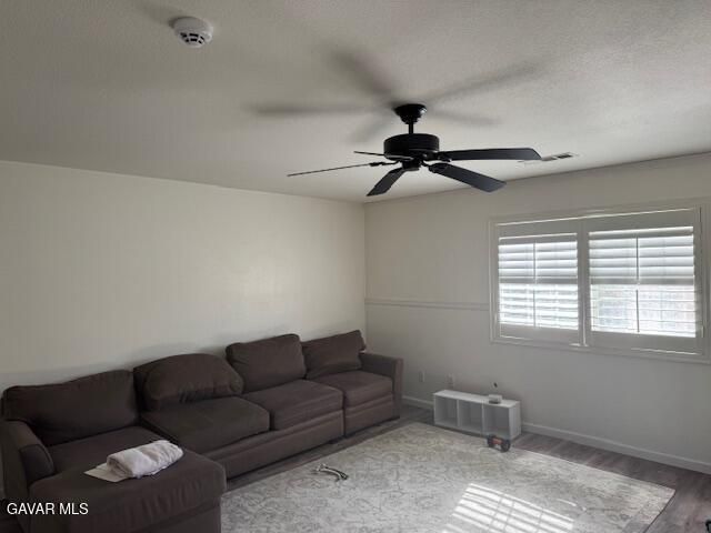 2401 W Avenue P12, Palmdale, CA 93551