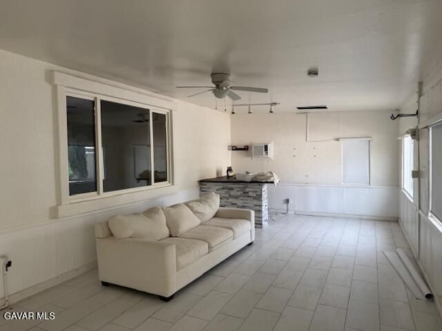 2401 W Avenue P12, Palmdale, CA 93551