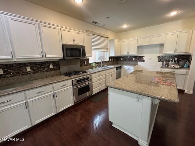 2401 W Avenue P12, Palmdale, CA 93551