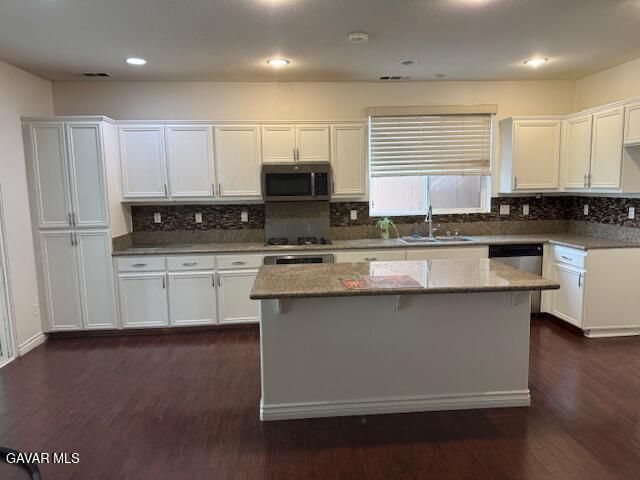 2401 W Avenue P12, Palmdale, CA 93551