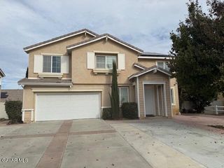 2401 W Avenue P12, Palmdale, CA 93551