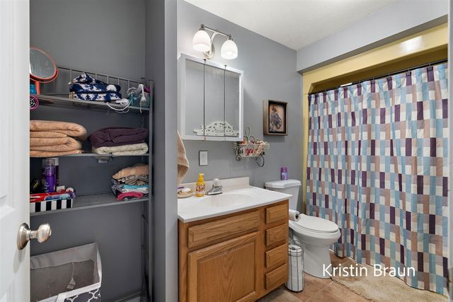 8350 S Evergreen, Newaygo, MI 49337