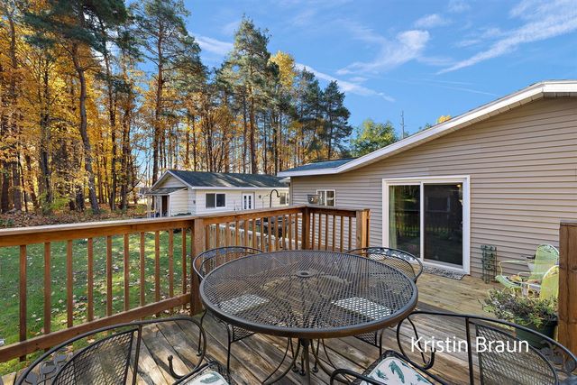 8350 S Evergreen, Newaygo, MI 49337