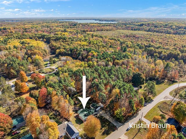 8350 S Evergreen, Newaygo, MI 49337