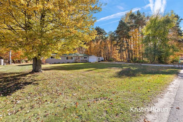 8350 S Evergreen, Newaygo, MI 49337