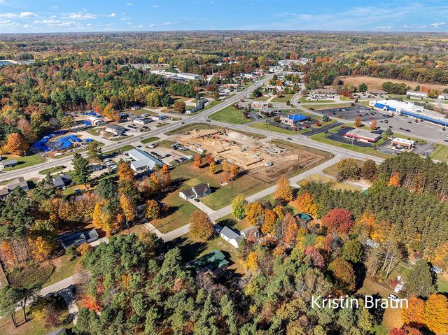 8350 S Evergreen, Newaygo, MI 49337