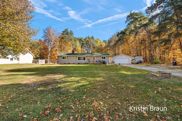 8350 S Evergreen, Newaygo, MI 49337