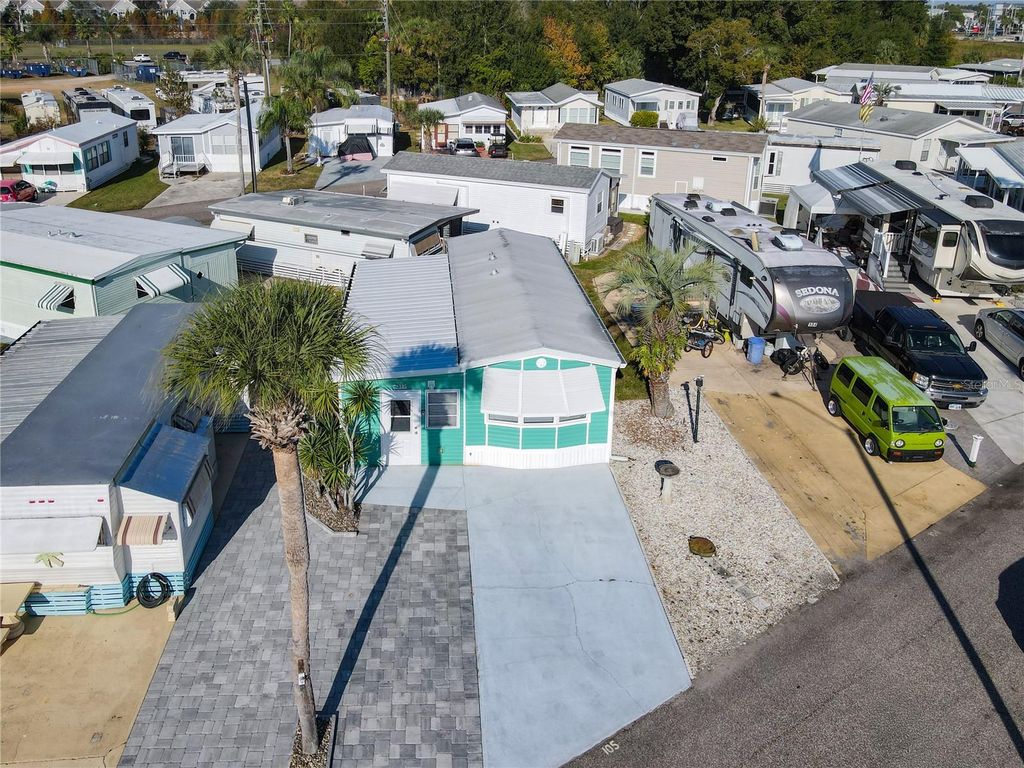 9000 US HWY 192 105, Clermont, FL 34714