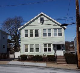 11 Bateman St 1, Boston, MA 02131