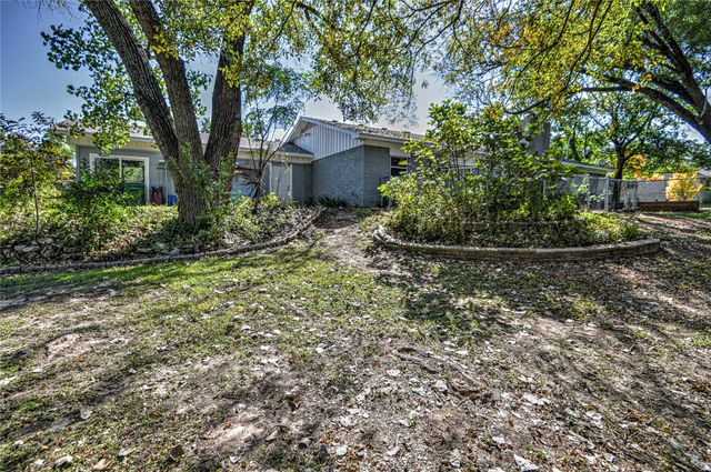 508 Brint Lane, Robinson, TX 76706