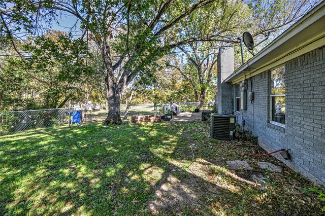 508 Brint Lane, Robinson, TX 76706