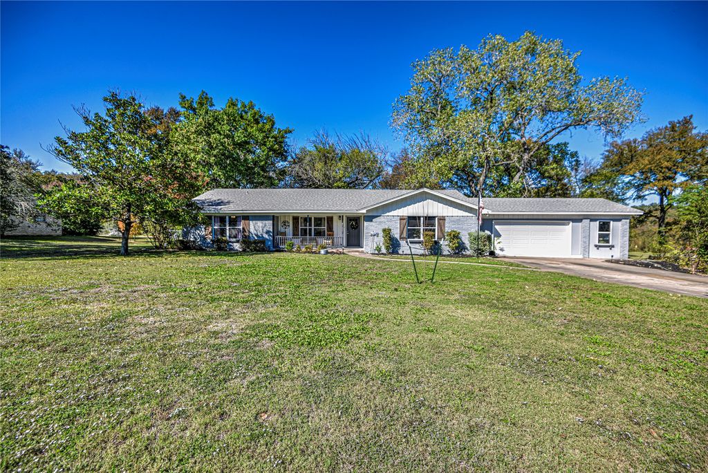 508 Brint Lane, Robinson, TX 76706