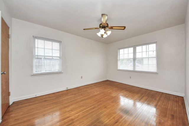 900 S Circle Drive, Baytown, TX 77520