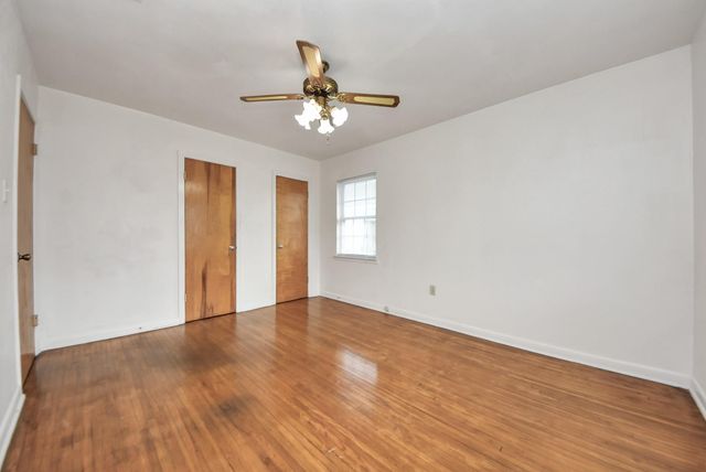 900 S Circle Drive, Baytown, TX 77520