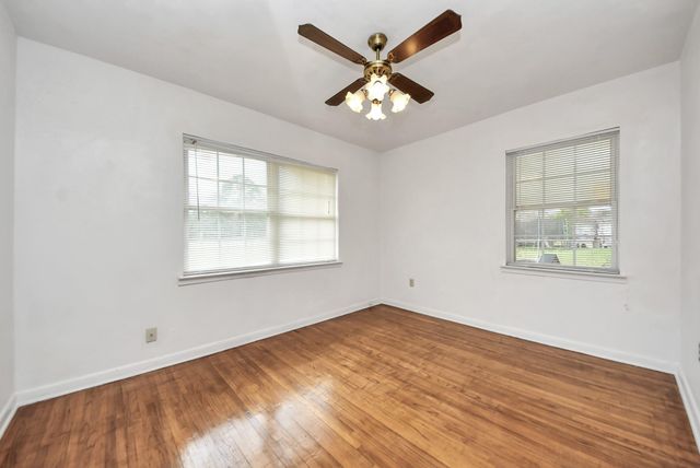 900 S Circle Drive, Baytown, TX 77520