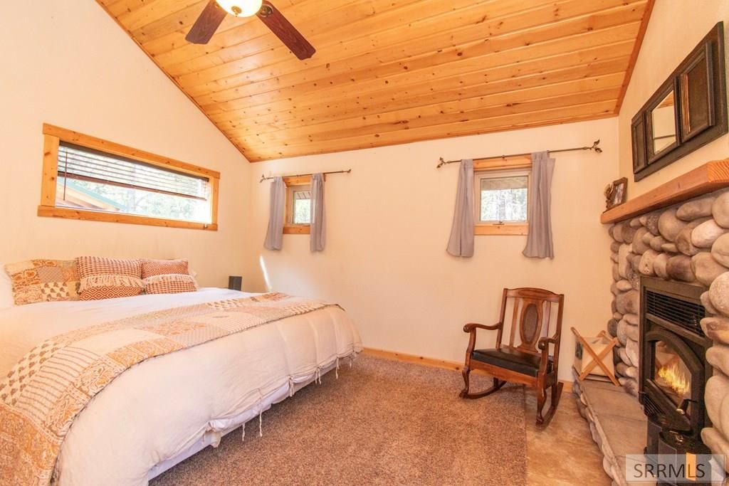 Image 13 of property listing at 3808 Moccasin Road, Island Park, ID 83429