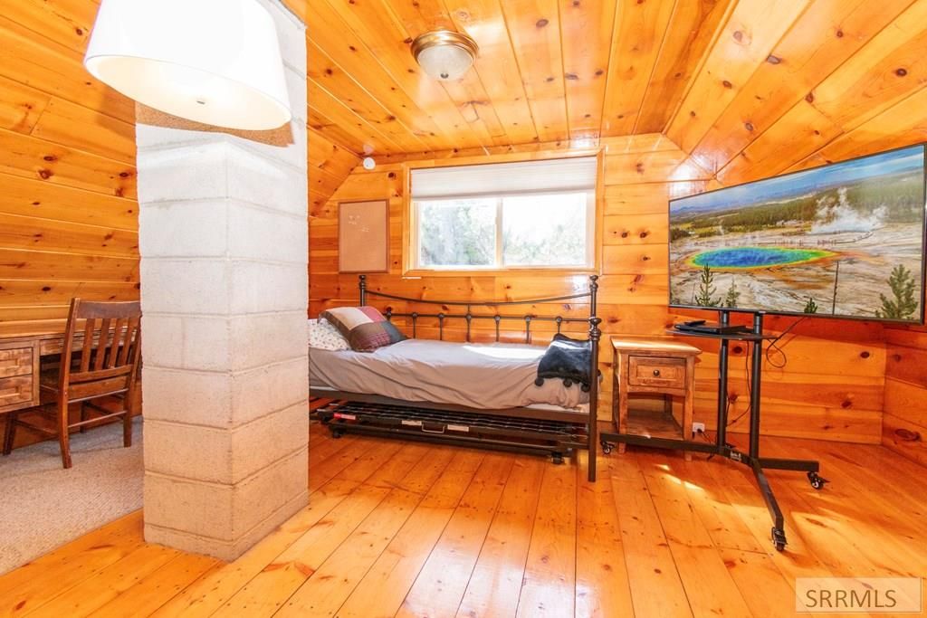 Image 20 of property listing at 3808 Moccasin Road, Island Park, ID 83429