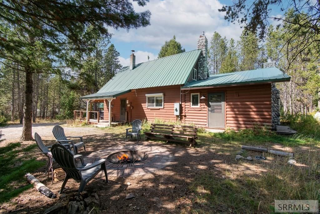 Image 23 of property listing at 3808 Moccasin Road, Island Park, ID 83429