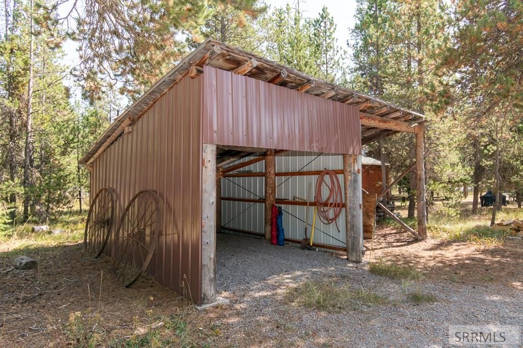 Image 25 of property listing at 3808 Moccasin Road, Island Park, ID 83429