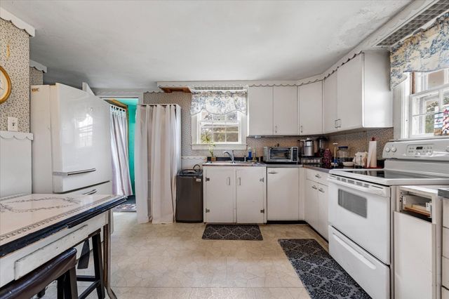 42&0 Point Pleasant Rd, Webster, MA 01570