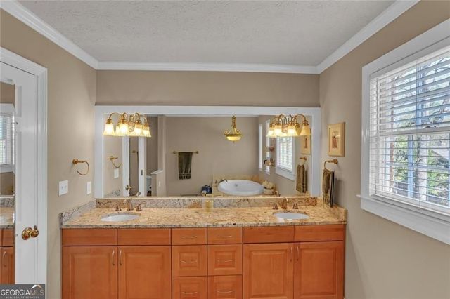 7575 Hunters Woods Drive, Atlanta, GA 30350