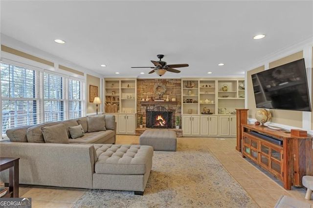 7575 Hunters Woods Drive, Atlanta, GA 30350