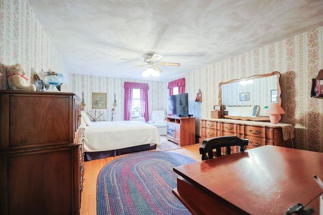 5 Manuel Street, Fairhaven, MA 02719