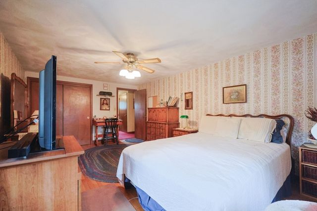 5 Manuel Street, Fairhaven, MA 02719