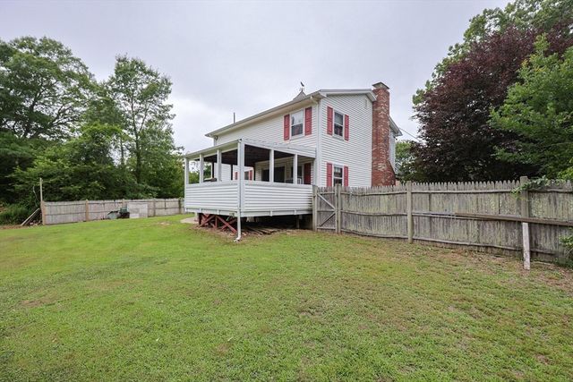 5 Manuel Street, Fairhaven, MA 02719