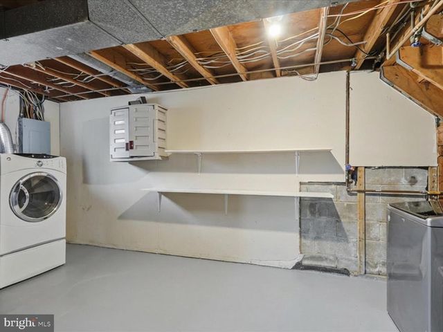 4601 KENTWOOD LN, Woodbridge, VA 22193