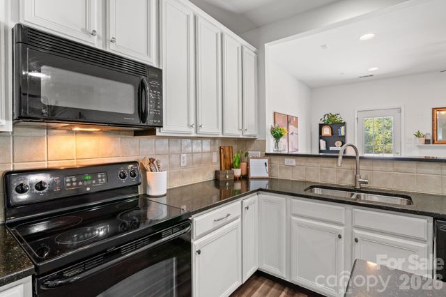 9810 Kings Parade Boulevard, Charlotte, NC 28273