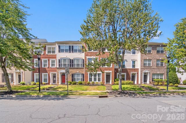 9810 Kings Parade Boulevard, Charlotte, NC 28273