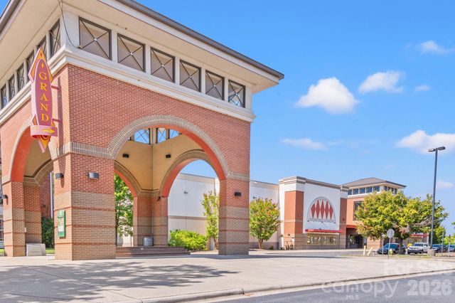 9810 Kings Parade Boulevard, Charlotte, NC 28273