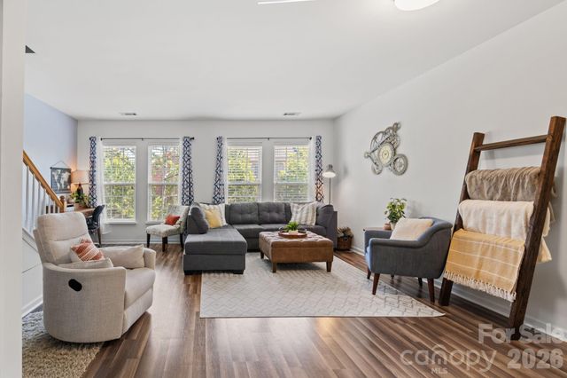 9810 Kings Parade Boulevard, Charlotte, NC 28273