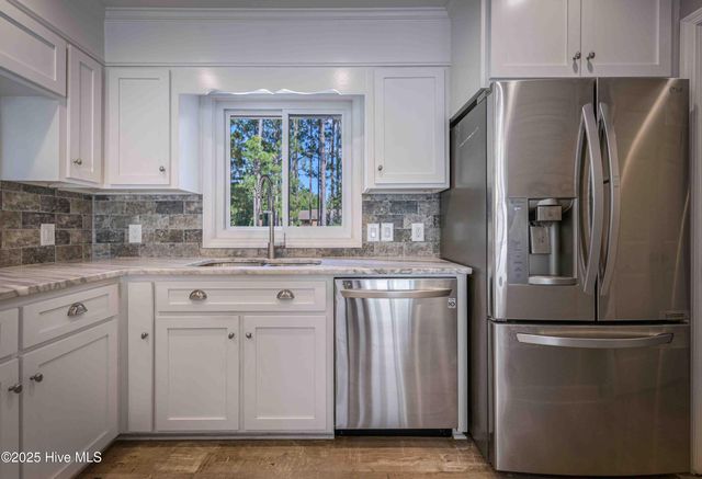 146 E Devonshire Avenue, West End, NC 27376