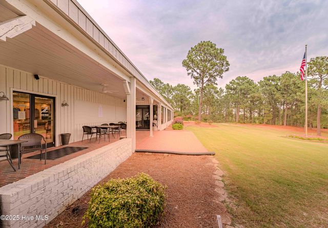 146 E Devonshire Avenue, West End, NC 27376