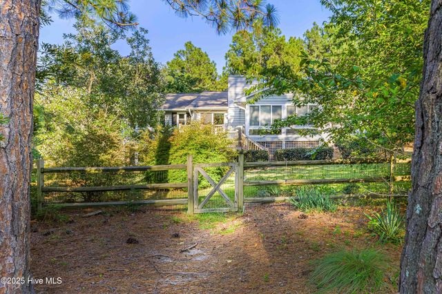 146 E Devonshire Avenue, West End, NC 27376
