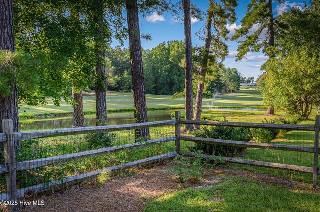 146 E Devonshire Avenue, West End, NC 27376