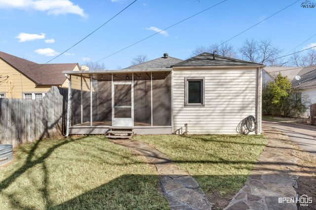 1821 SPEEDWAY AVENUE, Wichita Falls, TX 76301