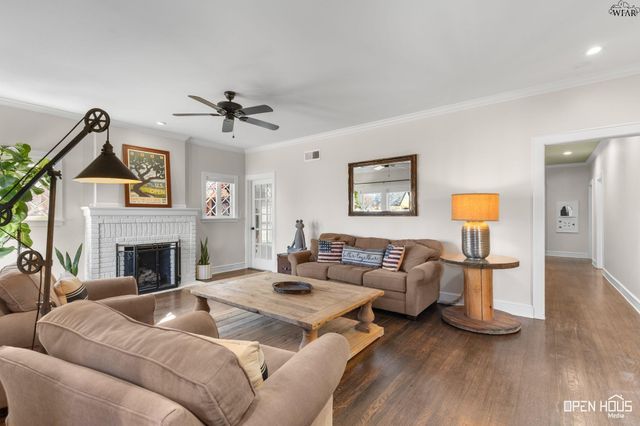 1821 SPEEDWAY AVENUE, Wichita Falls, TX 76301