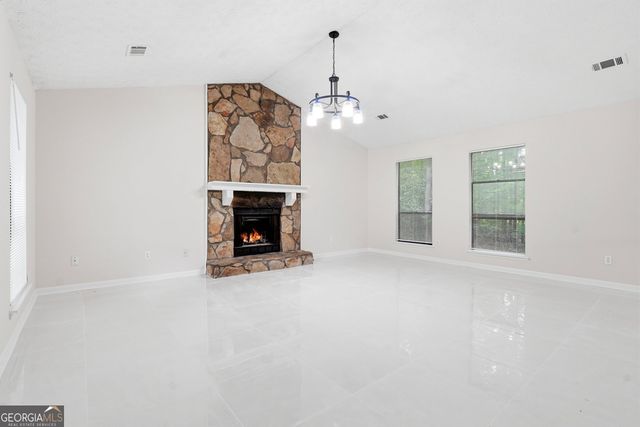 537 Fire Fly Drive, Tucker, GA 30084
