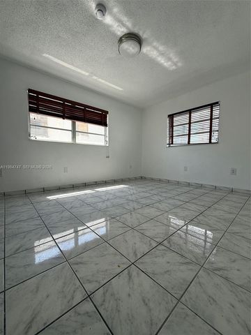 1150 Collins Ave 301, Miami Beach, FL 33139